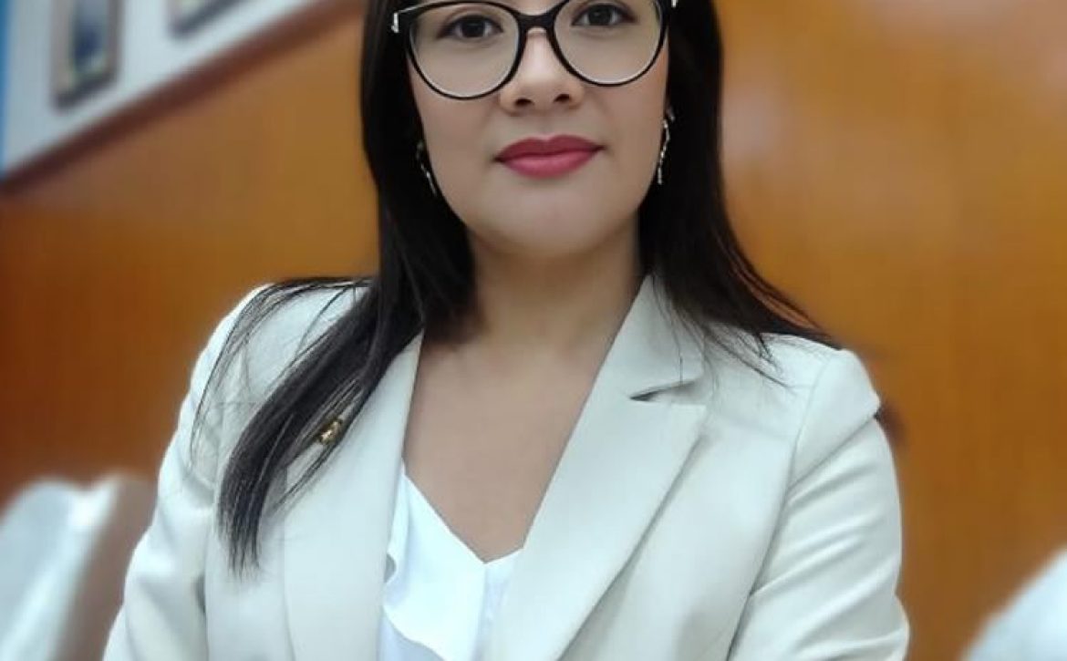 nina-salazar